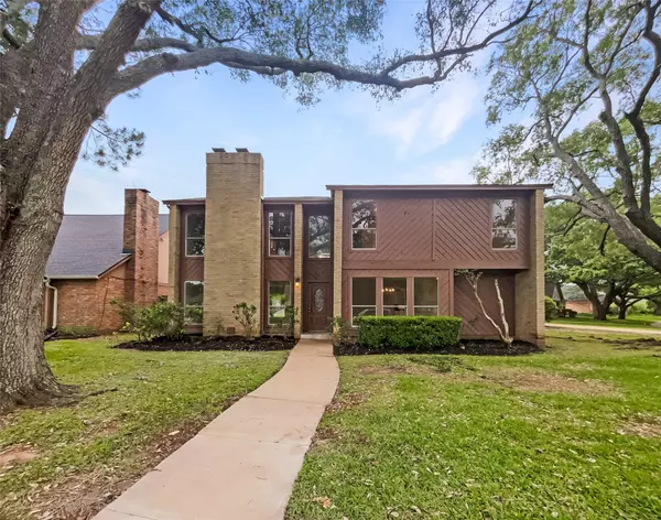 2602 Creek Shadow DR,  Sugar Land,  TX 77479