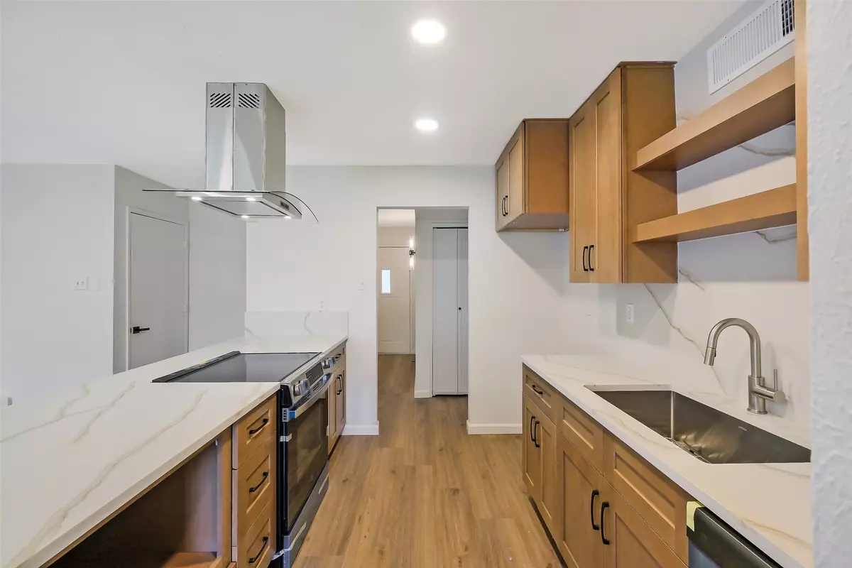 Houston, TX 77053,5007 Ridgecreek DR