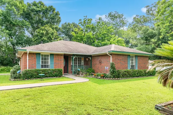 Angleton, TX 77515,1 Piney WAY