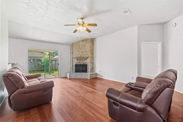 Houston, TX 77083,8118 Vista Del Sol DR