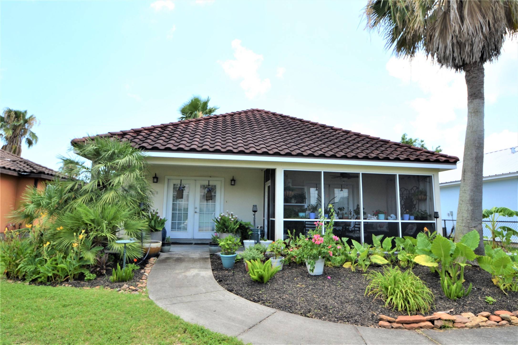 278 DEBBIE LN, San Leon, TX 77539