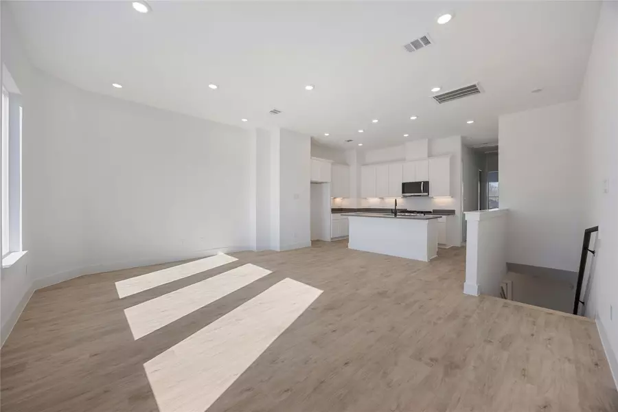 5324 Rue ST, Houston, TX 77033