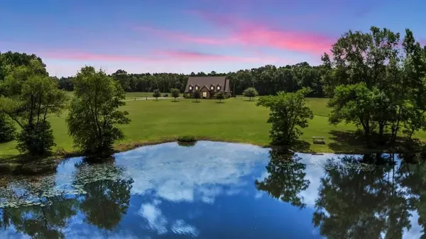 550 CR 2571, Center, TX 75935