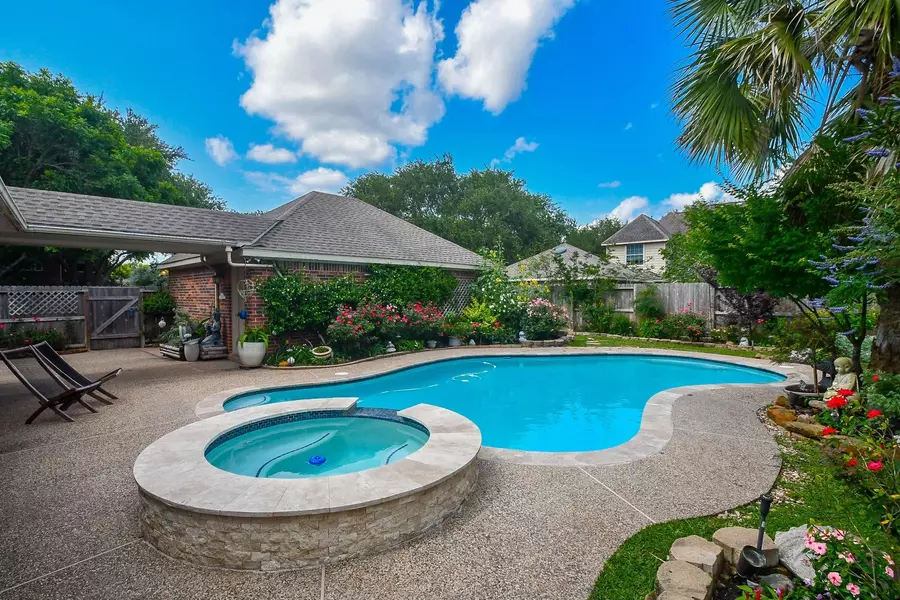 7103 Adobe Meadows CT, Sugar Land, TX 77479