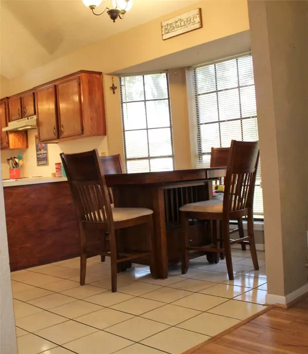 Lake Jackson, TX 77566,107 Crepe Myrtle ST