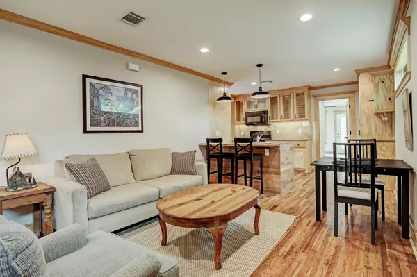 Houston, TX 77009,4102 Edison ST