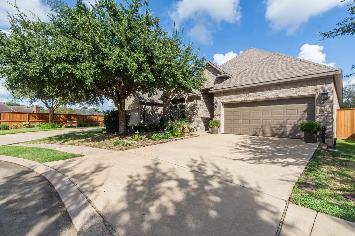 Lake Jackson, TX 77566,15 Red Oak CT