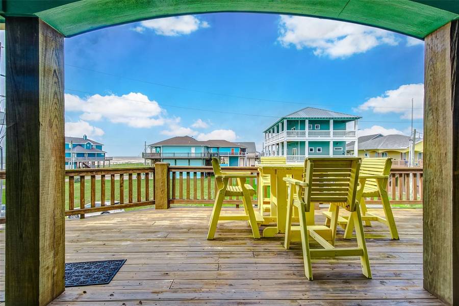 922 Kent, Crystal Beach, TX 77650