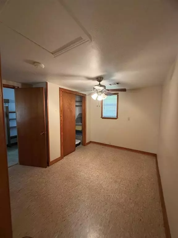 Vidor, TX 77662,515 W Park ST