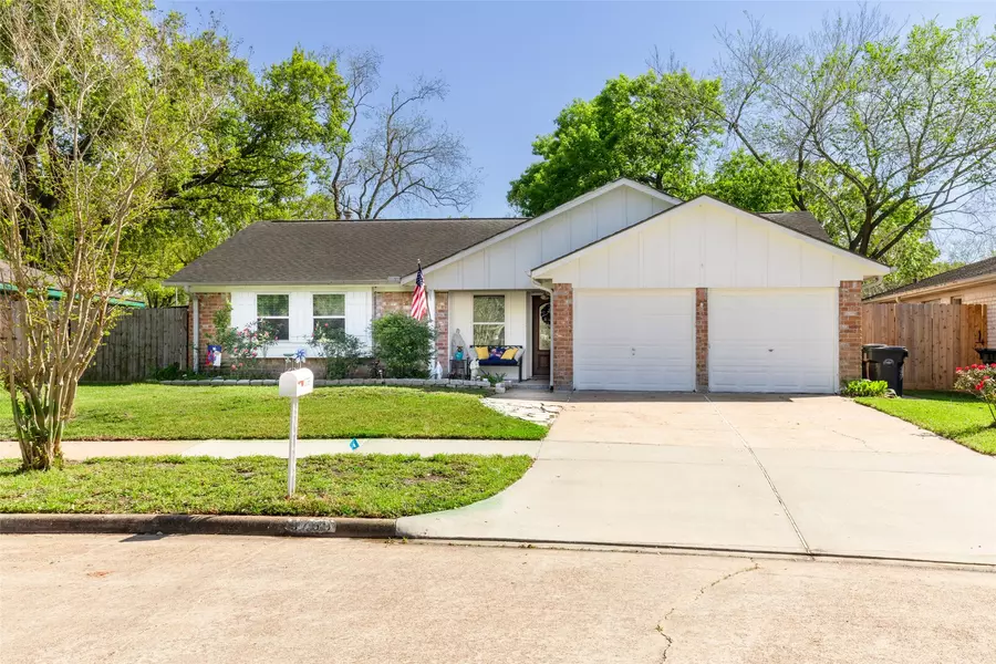 13755 Shirebrook DR N, Sugar Land, TX 77498