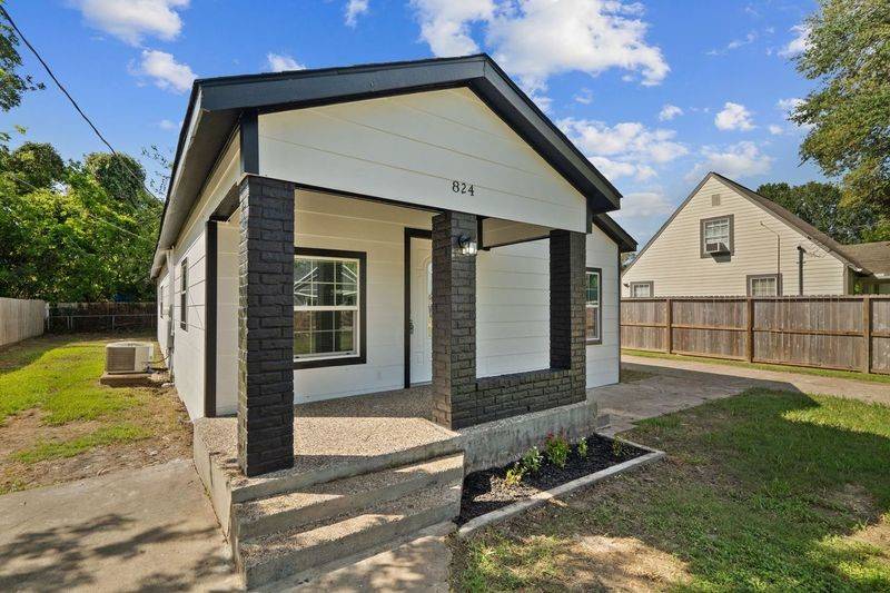 824 Chestnut,  La Marque,  TX 77568