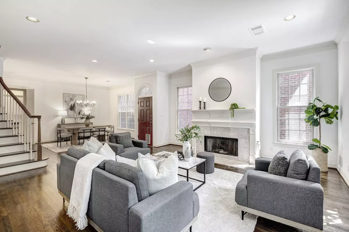 Houston, TX 77025,3220 Maroneal ST