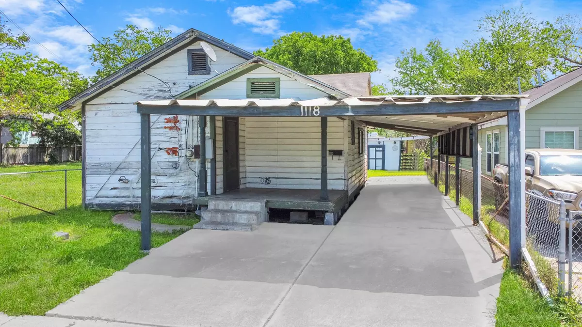 Baytown, TX 77520,1118 Cypress ST