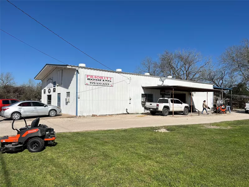 707 E Milam ST, Wharton, TX 77488