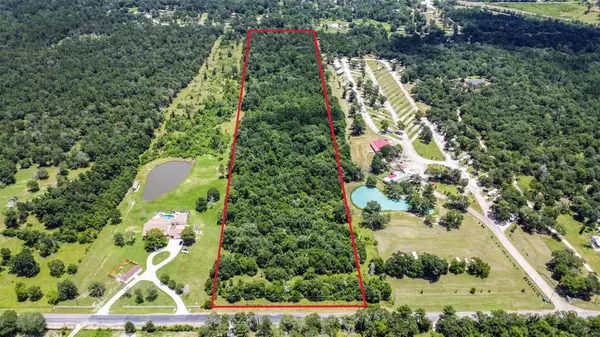 120 Wood Farm RD, Huntsville, TX 77320
