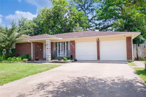 Houston, TX 77088,923 Saddle Rock DR