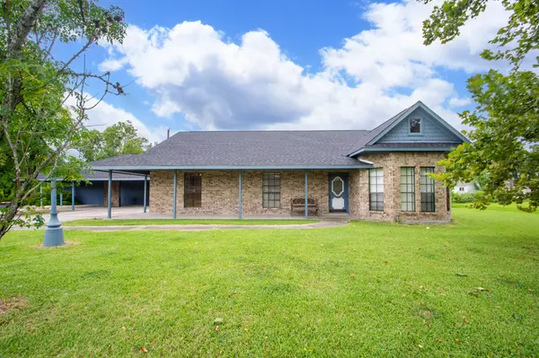 La Porte, TX 77571,10902 Monument RD