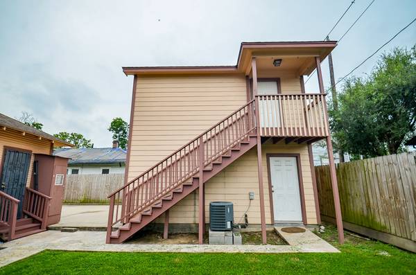 303 Vincent ST #A, Houston, TX 77009