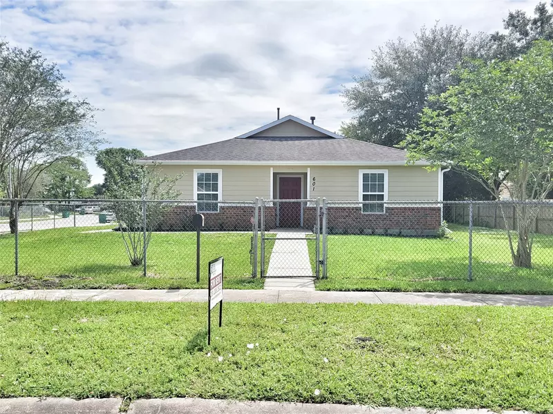 601 Alvin ST, Pasadena, TX 77506
