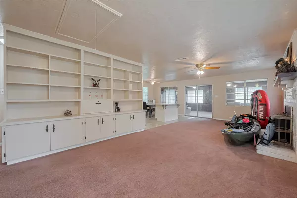 Woodville, TX 75979,201 Ivanhoe DR E