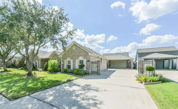 3415 Dry Creek DR,  Pasadena,  TX 77505