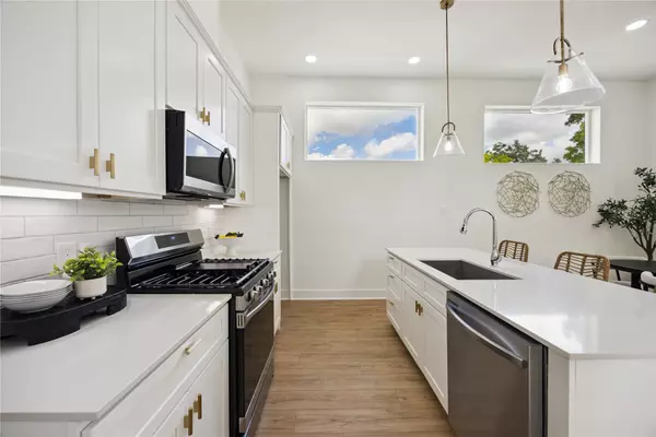 835B Rachel ST, Houston, TX 77091