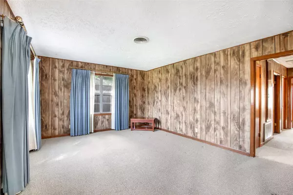 Houston, TX 77015,12322 Kitty LN