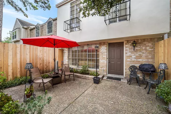 Houston, TX 77079,923 Wax Myrtle LN