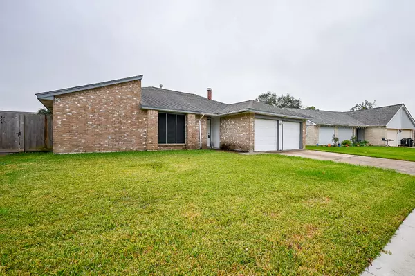 La Porte, TX 77571,805 River Creek DR
