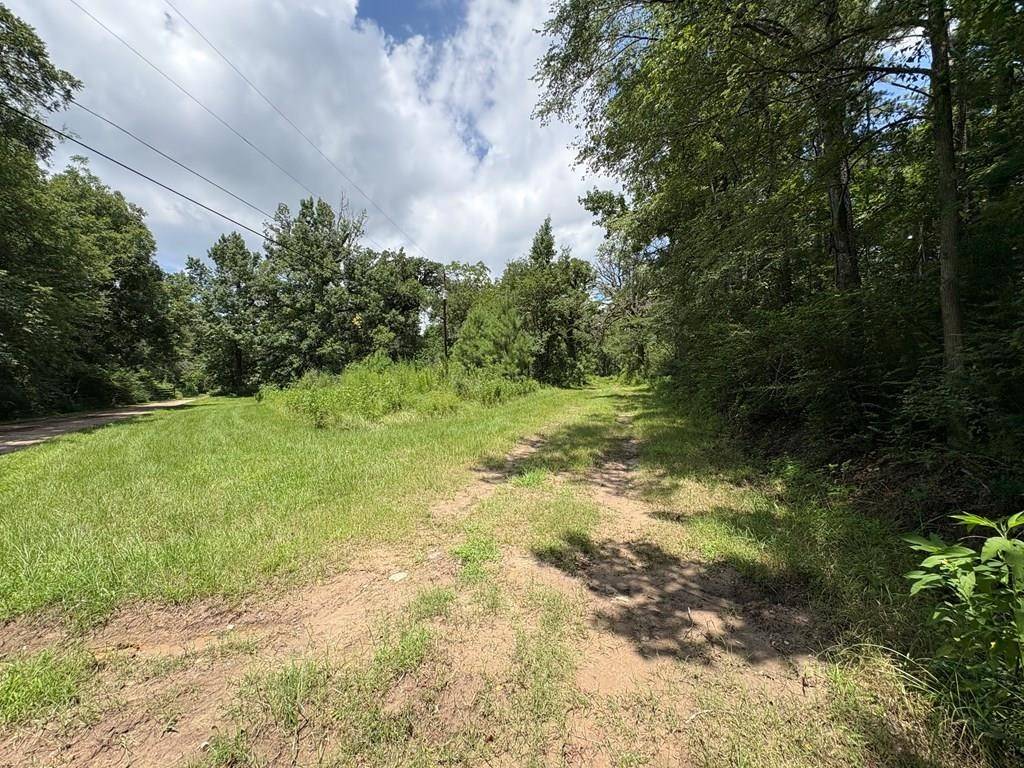 3100 North John Redditt Drive, Lufkin, TX 75904