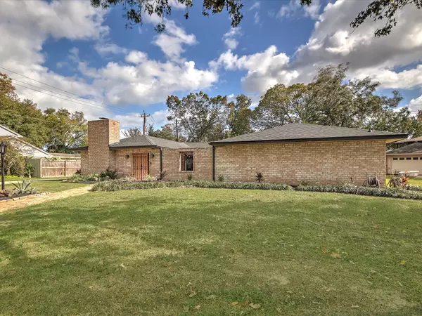 Nassau Bay, TX 77058,1426 Antigua LN