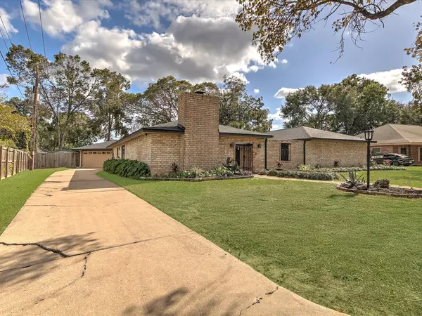 Nassau Bay, TX 77058,1426 Antigua LN