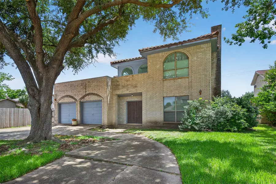 2918 Stoney Wood DR, Houston, TX 77082