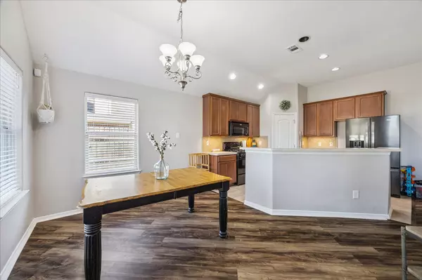 League City, TX 77573,1015 Red River ST