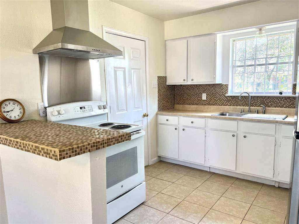 Houston, TX 77051,3514 Sparrow ST