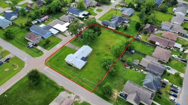 Crosby, TX 77532,500 Red Oak AVE