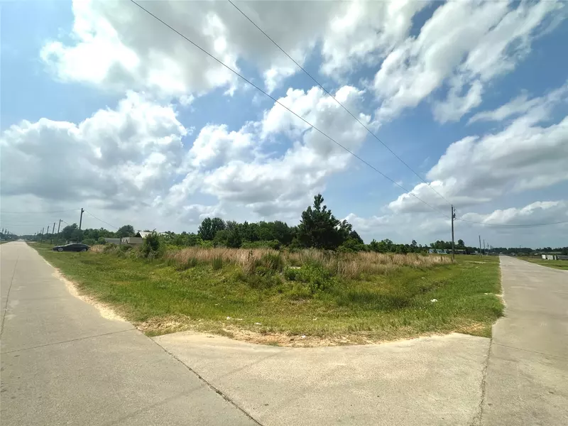 3565 Road 3560, Cleveland, TX 77327