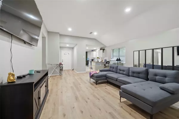 Richmond, TX 77469,207 Smokey Hill CT