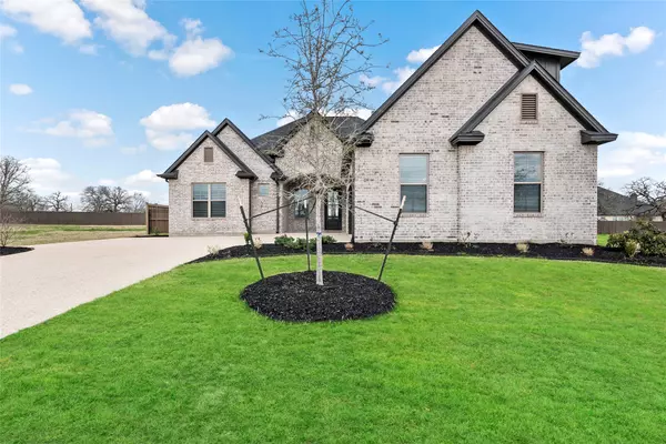 2112 Madden CIR, College Station, TX 77845