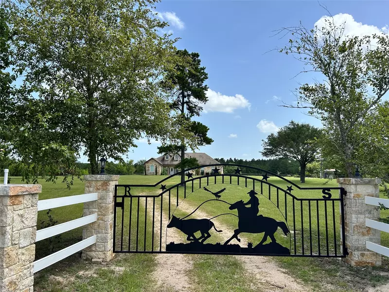 6814 Millstone DR, Navasota, TX 77868