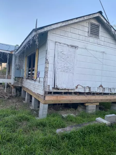 17706 River Road ST, Channelview, TX 77530