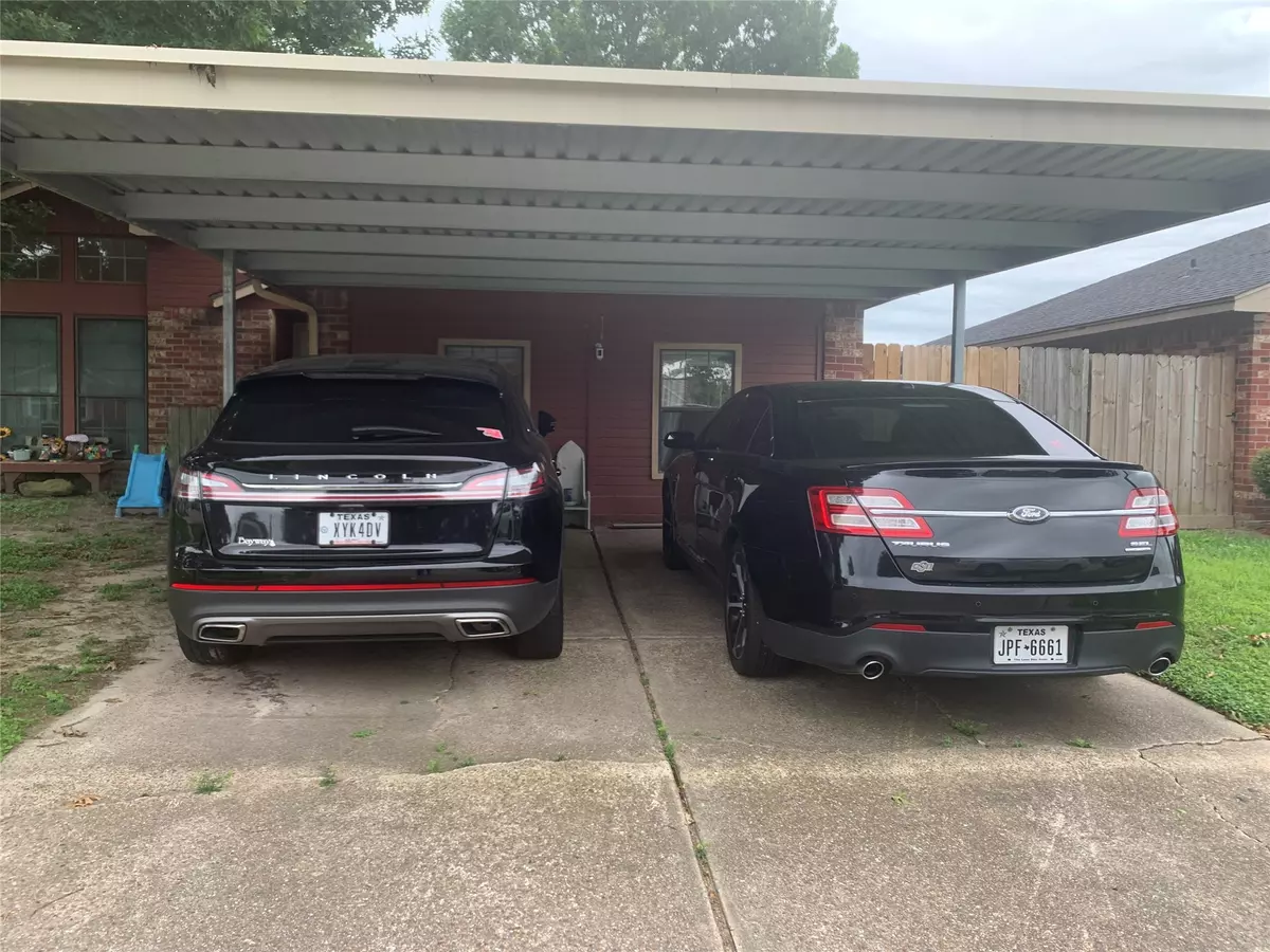 Pasadena, TX 77505,5330 Kent DR