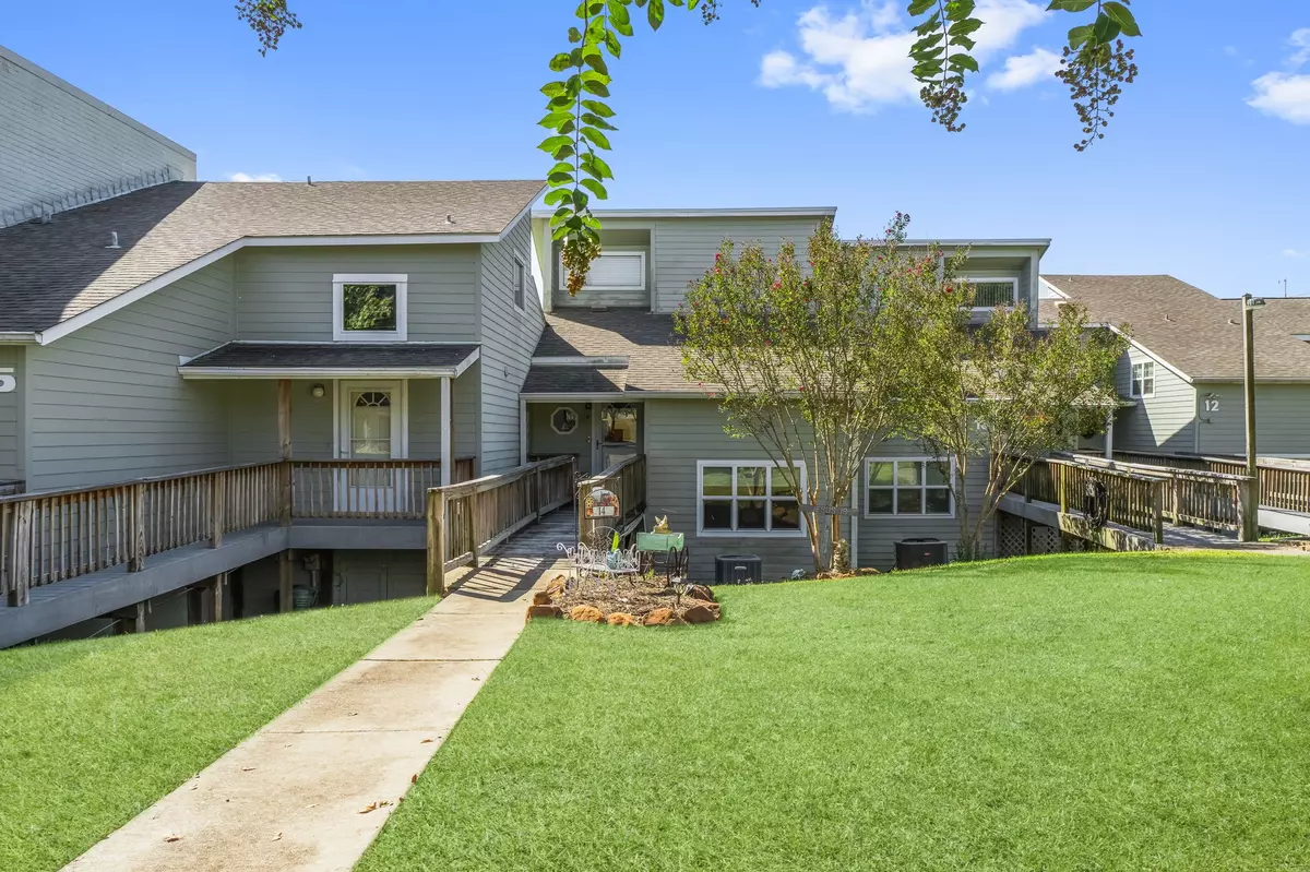 Livingston, TX 77351,325 Carolcrest LN #14