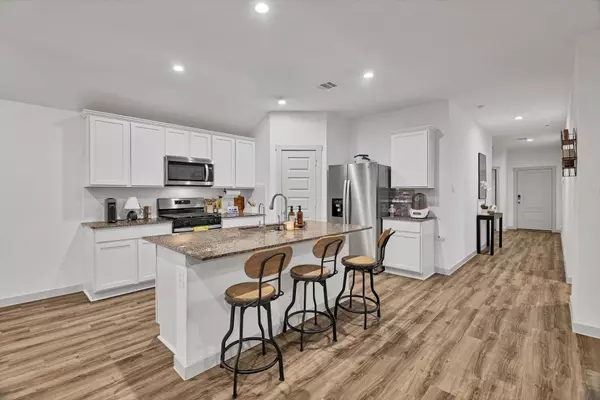 Baytown, TX 77521,10002 Palm Royal DR