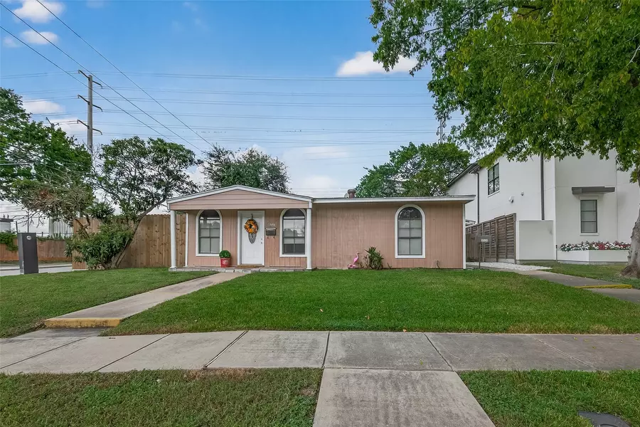 3928 Childress St, Houston, TX 77005