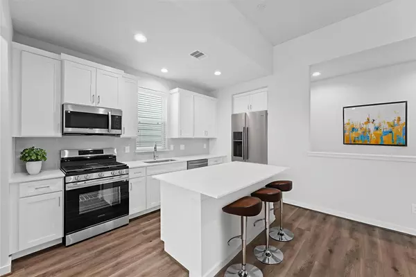 Houston, TX 77088,2110 Dewalt ST #G