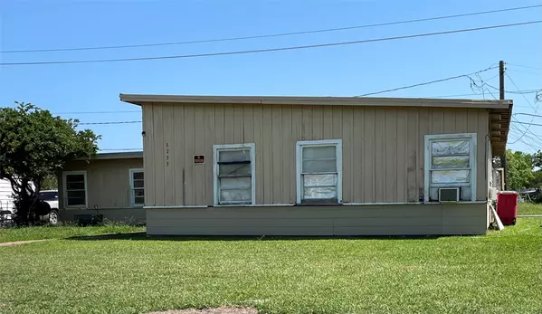Freeport, TX 77541,1751/53 W 6th ST