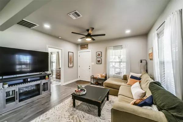 El Campo, TX 77437,502 E Watt ST