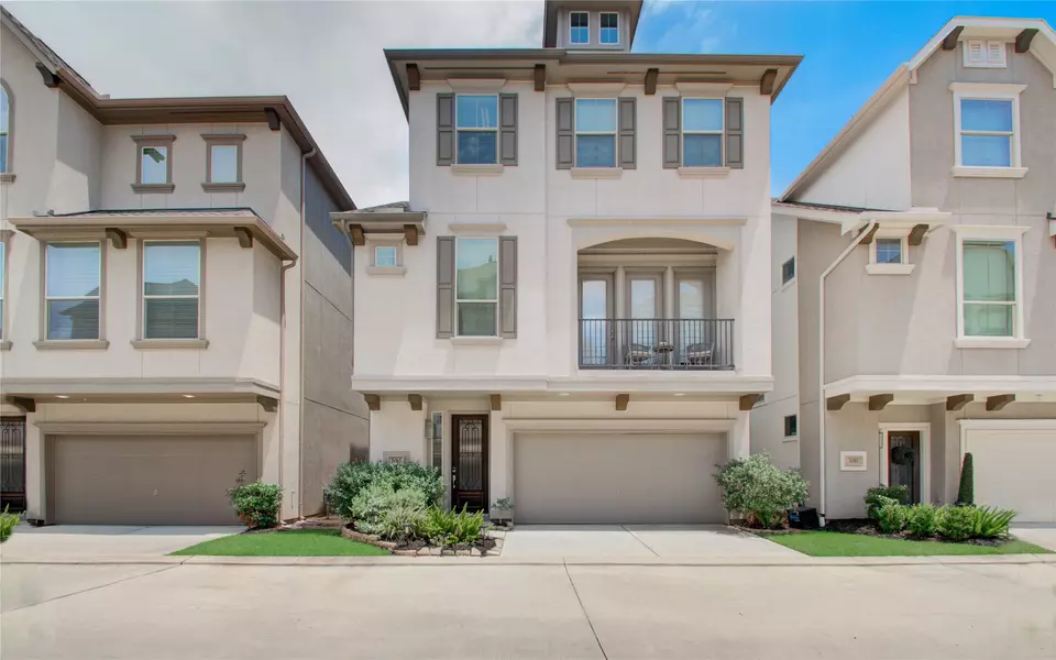 2015 Royal Landing DR, Houston, TX 77045