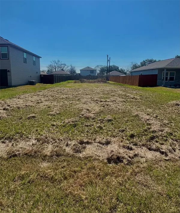 2904 5th ST,  Bay City,  TX 77414